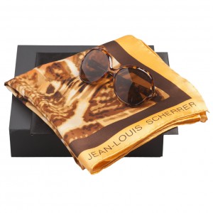 Платок шёлковый и очки солнцезащитные Safari JEAN-LOUIS SCHERRER